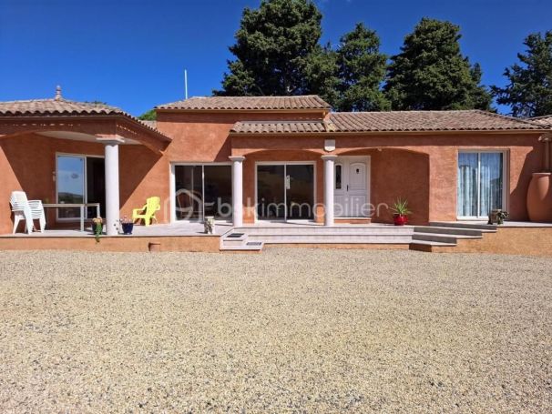 A louer MAISON  4 PIECES 140 M2  ROUJAN
