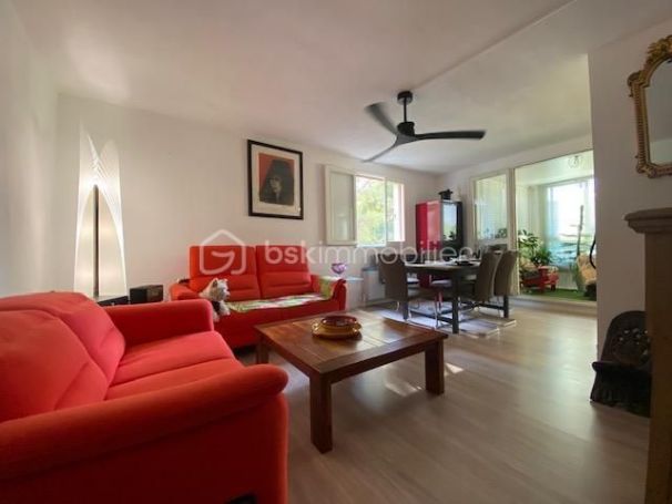 A louer APPARTEMENT T4 80 M2 TERRASSE BORD DE MER LA SEYNE SUR MER