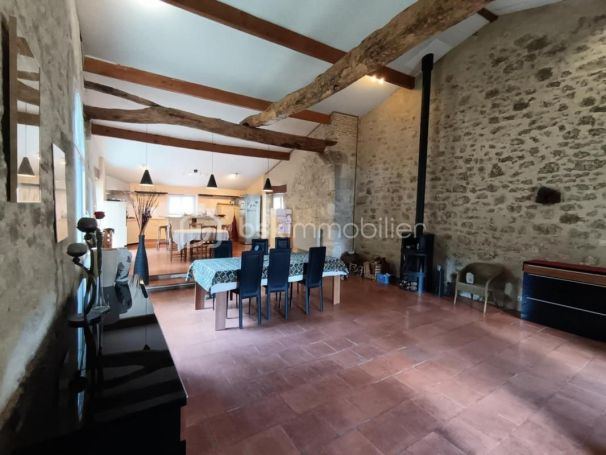 A louer LONGèRE  10 PIECES 294 M2  VERAC