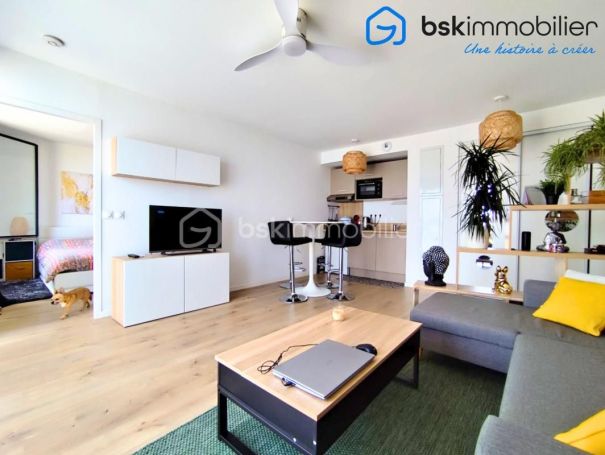 A louer APPARTEMENT T2 40 M2 TERRASSE BORD DE MER MAUGUIO