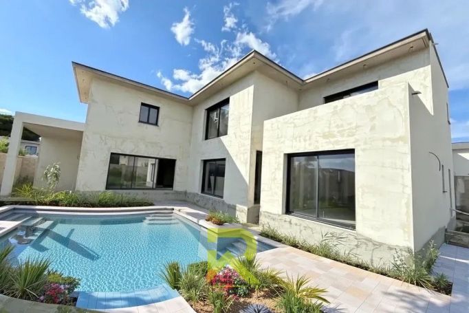 A louer MAISON  CONTEMPORAINE BORD DE MER LE CAP D AGDE