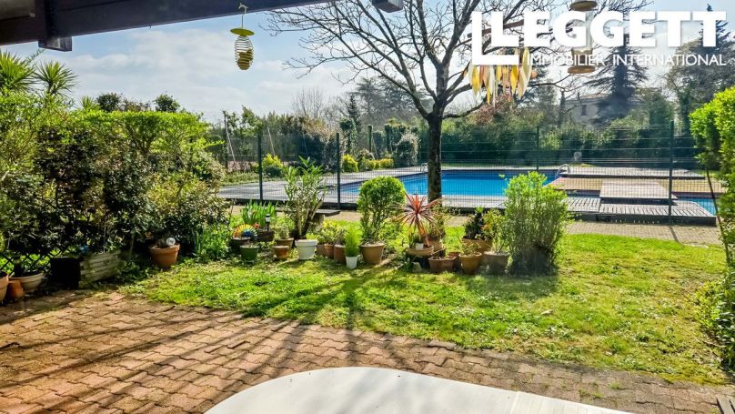 A louer APPARTEMENT DE PRESTIGE T3 80 M2 TERRASSE  TALENCE