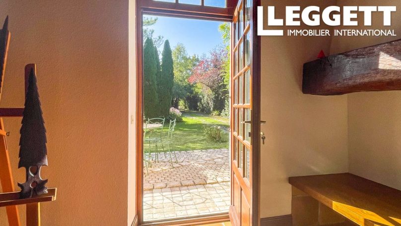 A louer LONGèRE  8 PIECES 250 M2  SAINT MARTIN DE JUILLERS