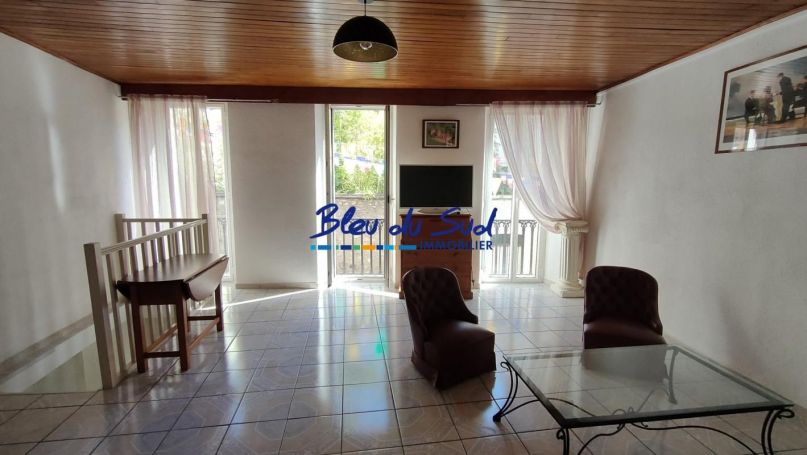 A louer APPARTEMENT DUPLEX T3 82 M2  PRADES