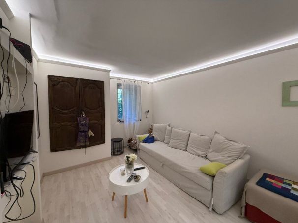 A louer STUDIO  26 M2 BORD DE MER NICE