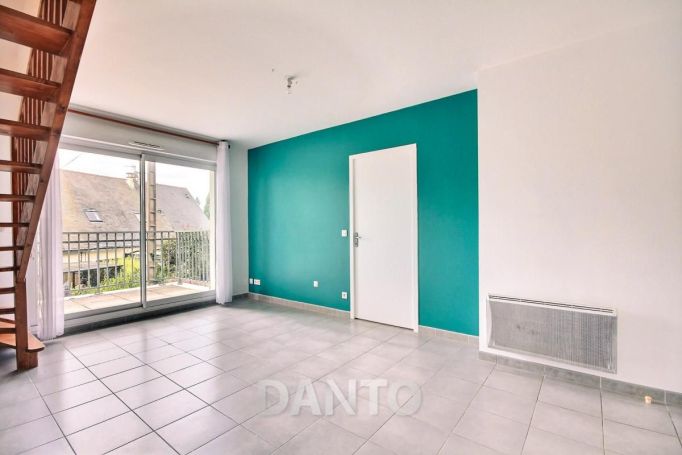 A louer APPARTEMENT DUPLEX T3 53 M2 TERRASSE BORD DE MER LA BAULE ESCOUBLAC