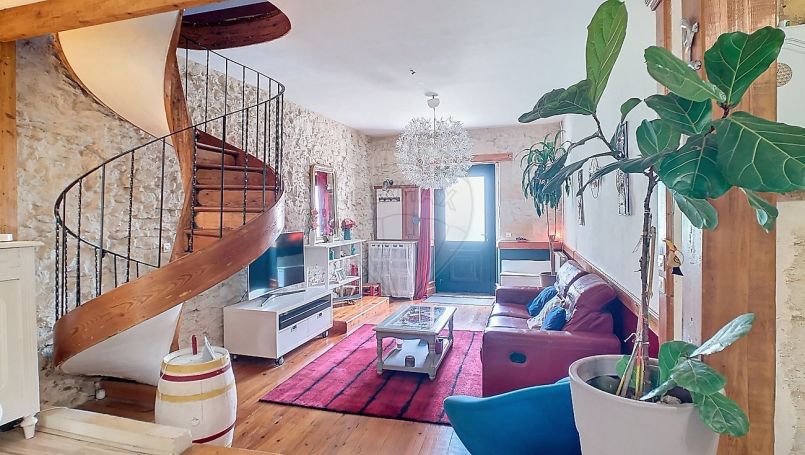 A louer MAISON  DE MAîTRE  LOUPIAC