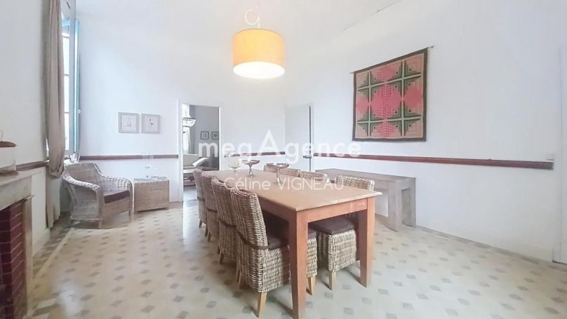 A louer MAISON  DE MAîTRE  BEYLONGUE