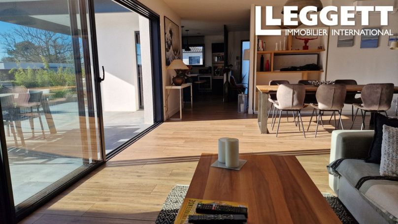 A louer MAISON  5 PIECES 138 M2  POMPIGNAC