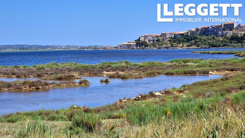 A louer MAISON  DE MAîTRE BORD DE MER BAGES