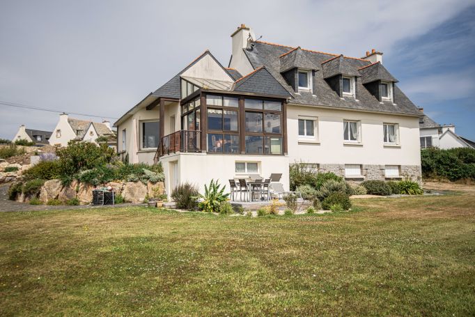 A vendre Grande Maison 8 pieces  vue mer sur l'ile grande PLEUMEUR BODOU