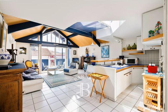 A louer LOFT T3 70 M2  SAINT JEAN DE LUZ