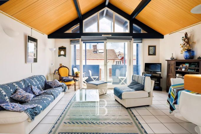A louer LOFT T3 70 M2  SAINT JEAN DE LUZ