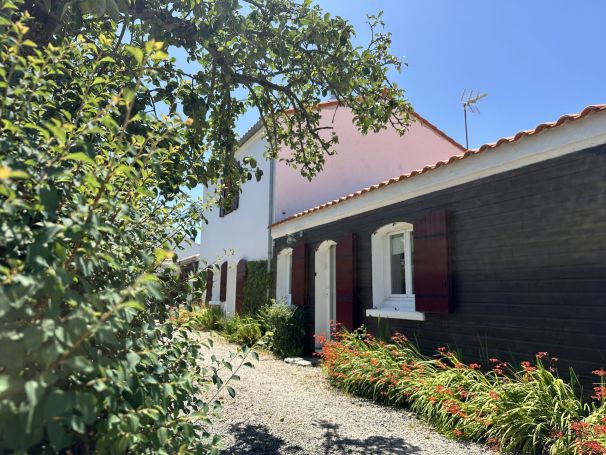 A vendre MAISON  5 PIECES 210 M2 BORD DE MER LE FENOUILLER