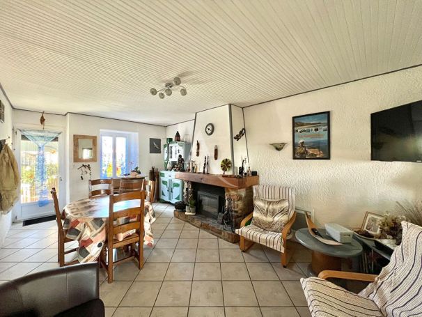 A vendre MAISON  4 PIECES 85 M2 BORD DE MER TALMONT SAINT HILAIRE