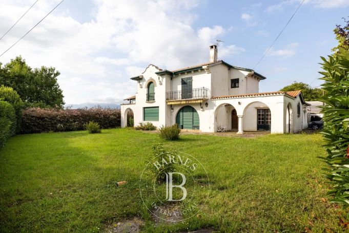 A vendre BELLE MAISON 5 PIECES 200 M² SAINT JEAN DE LUZ
