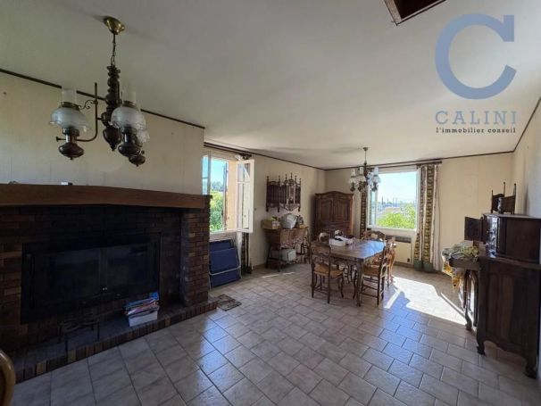 A louer MAISON  180 M2  ALES