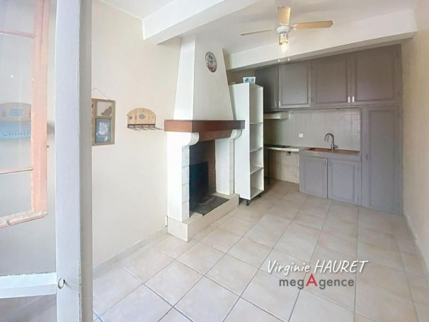 A louer MAISON  DE MAîTRE  SALLES D AUDE