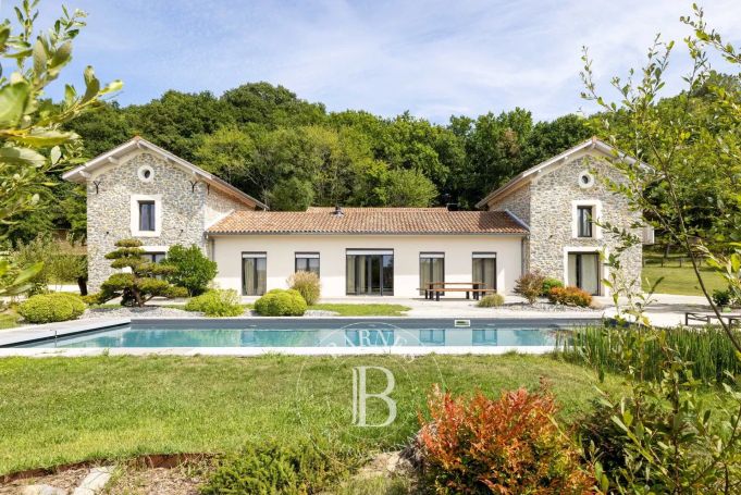 A vendre PROPRIETE EXCEPTIONNELLE 310 M² SAINT ANDRE DE SEIGNANX