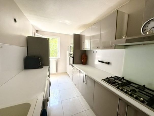 A louer APPARTEMENT T4 78 M2 BORD DE MER ISTRES