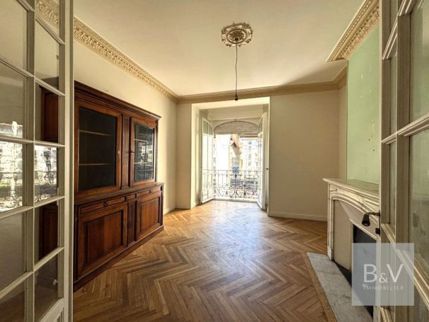 APPARTEMENT T3 61 M2 BORD DE MER NICE