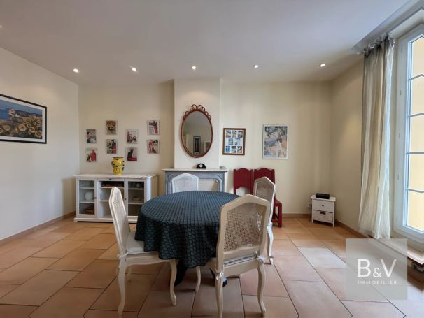 APPARTEMENT T4 88 M2 BORD DE MER ANTIBES