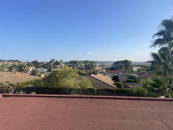 A vendre MAISON  6 PIECES 185 M2  LESPIGNAN