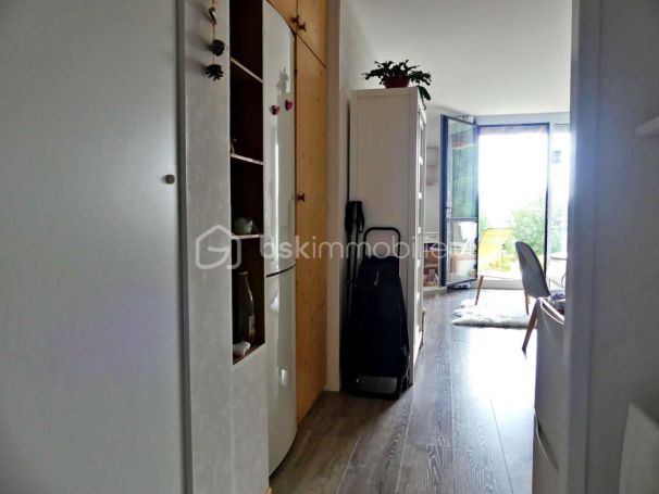 A louer STUDIO  27 M2 TERRASSE  FONT ROMEU ODEILLO VIA
