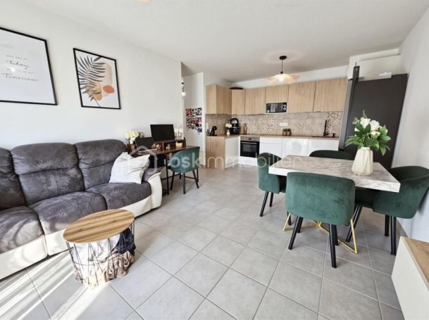 A louer APPARTEMENT NEUF T3 55 M2  LE MUY