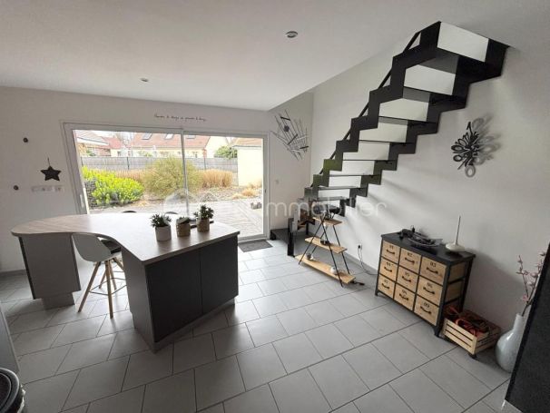 A louer MAISON  CONTEMPORAINE  LE MESNIL REAUME