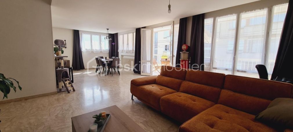 A louer APPARTEMENT T6 113 M2 TERRASSE BORD DE MER LA SEYNE SUR MER