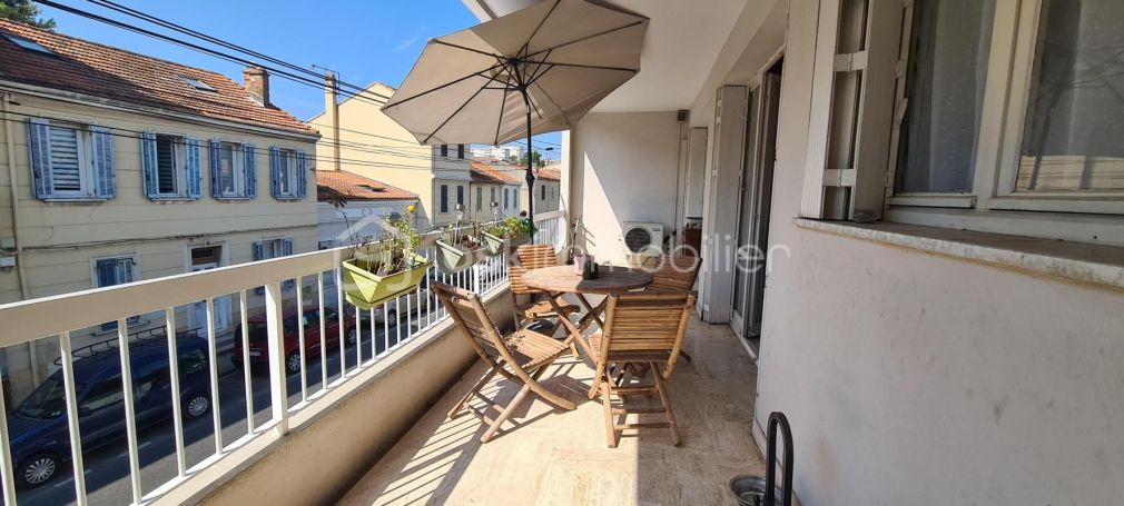 A louer APPARTEMENT T6 113 M2 TERRASSE BORD DE MER LA SEYNE SUR MER