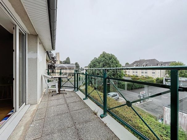A louer STUDIO  30 M2 TERRASSE  CAEN