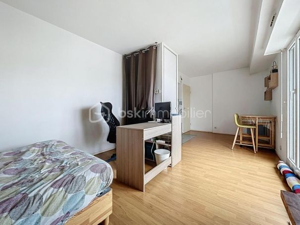 A louer STUDIO  30 M2 TERRASSE  CAEN