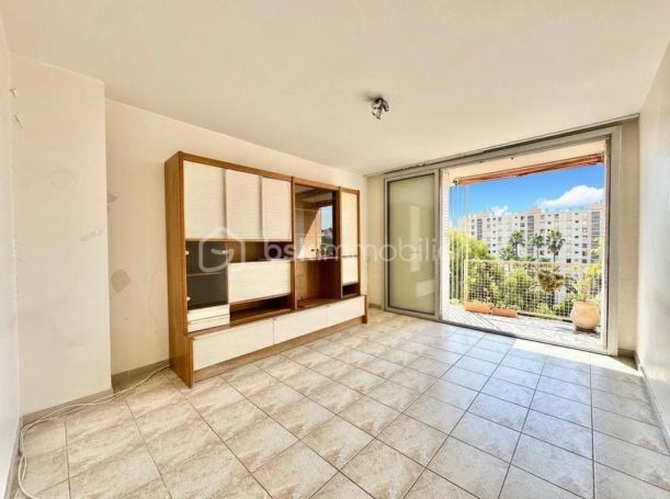 A louer APPARTEMENT T3 54 M2 VUE MER NICE