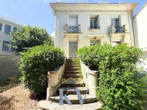 A louer MAISON  DE MAîTRE  MONTPELLIER