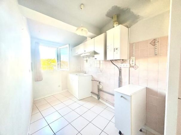 A louer APPARTEMENT DUPLEX T4 74 M2 TERRASSE  LIMOUX