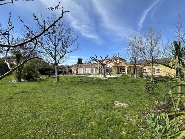 A louer MAISON  7 PIECES 222 M2  NEOULES