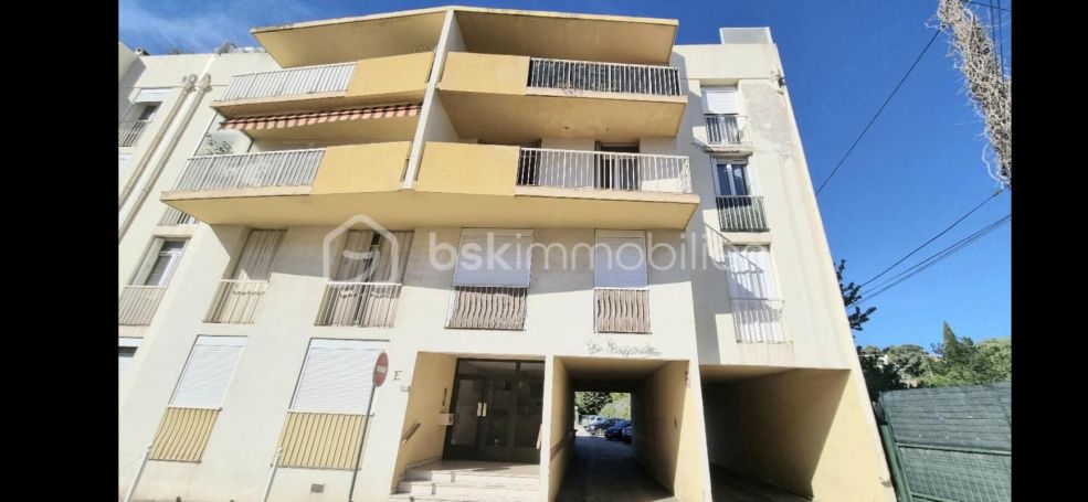 A louer APPARTEMENT T2 37 M2 TERRASSE BORD DE MER TOULON