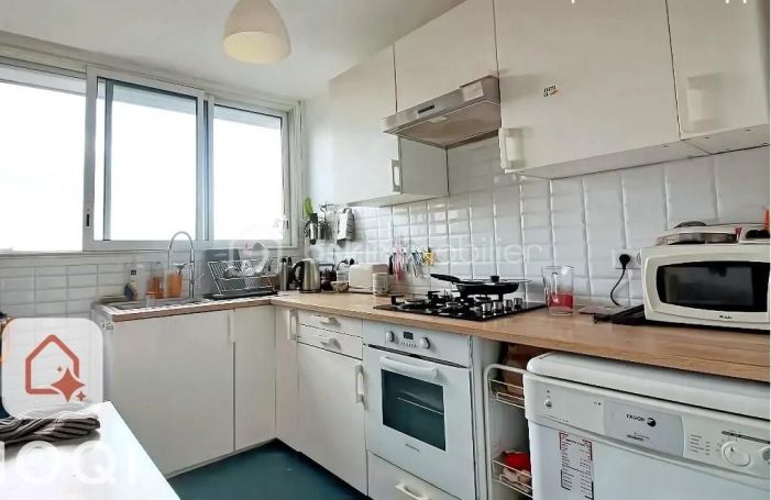 A louer APPARTEMENT T4 85 M2  PAU