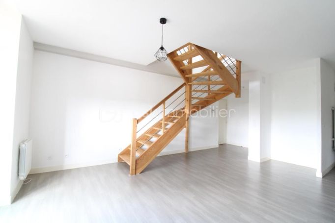 A louer APPARTEMENT DUPLEX T2 64 M2  MONT DE MARSAN