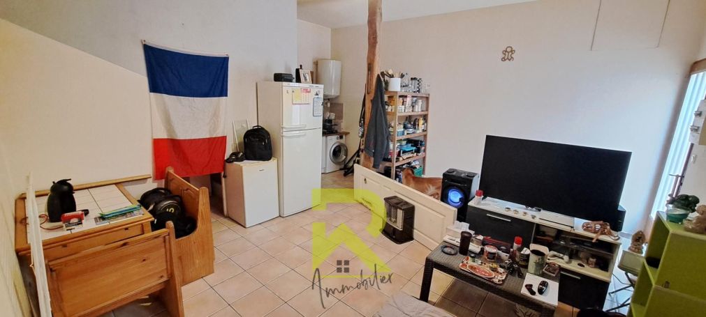 A louer APPARTEMENT T7 159 M2  GINESTAS