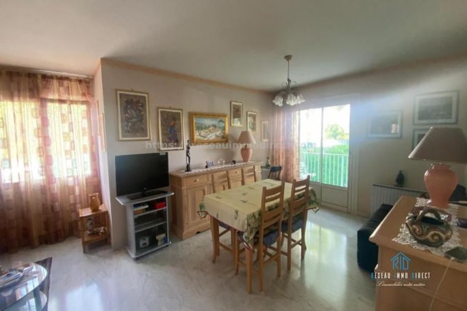 A louer APPARTEMENT T3 54 M2 TERRASSE BORD DE MER FREJUS
