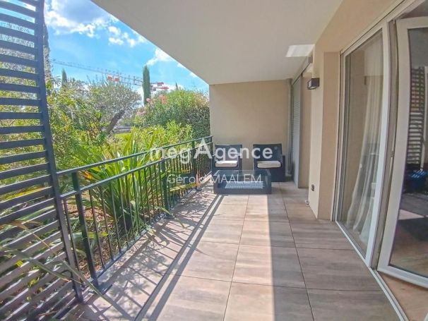 A louer APPARTEMENT T2 43 M2 TERRASSE BORD DE MER COGOLIN
