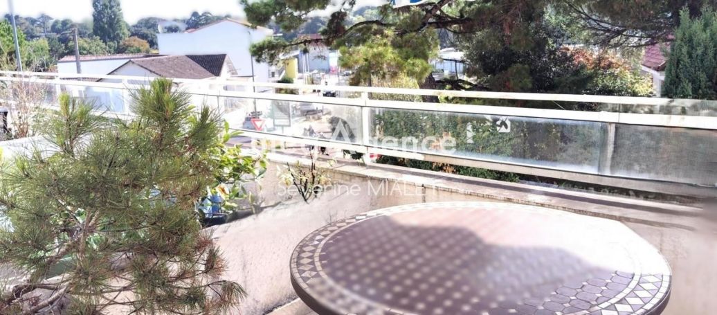 A louer APPARTEMENT T2 34 M2 TERRASSE BORD DE MER SAINT PALAIS SUR MER
