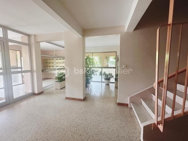 A louer APPARTEMENT T3 83 M2 VUE MER LA VALETTE DU VAR
