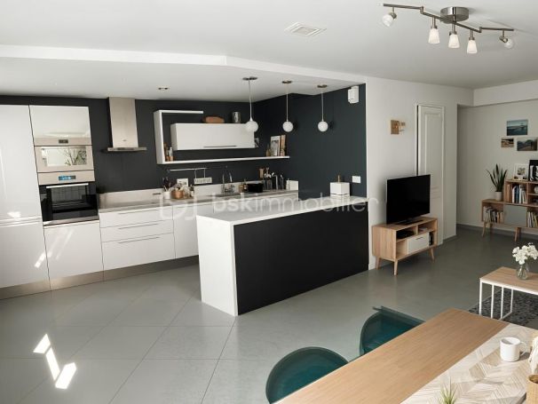 A louer APPARTEMENT DUPLEX T3 69 M2 TERRASSE  LA GAUDE