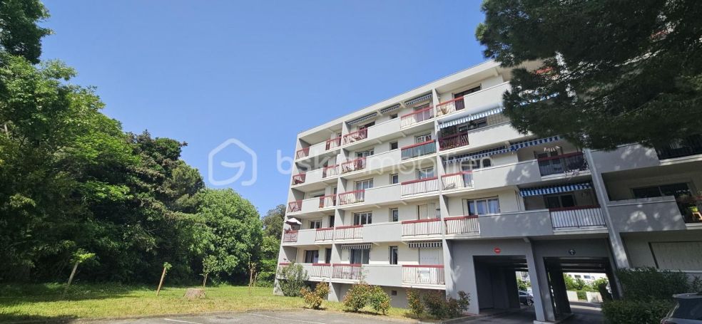 A louer STUDIO  31 M2 TERRASSE  MONTPELLIER