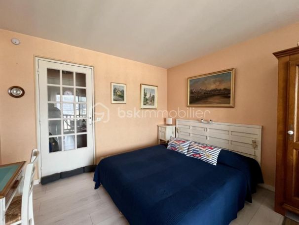 A louer STUDIO  30 M2 BORD DE MER DEAUVILLE