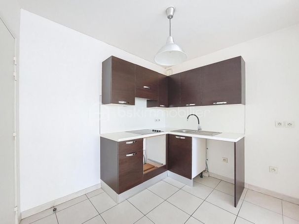 A louer APPARTEMENT T2 50 M2 TERRASSE BORD DE MER LA SEYNE SUR MER